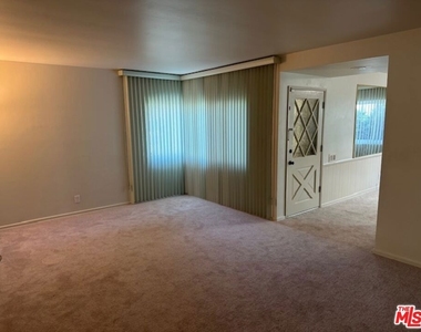 5128 W Slauson Avenue - Photo Thumbnail 12
