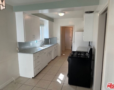5128 W Slauson Avenue - Photo Thumbnail 5
