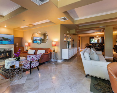 10795 Wilshire Boulevard - Photo Thumbnail 6