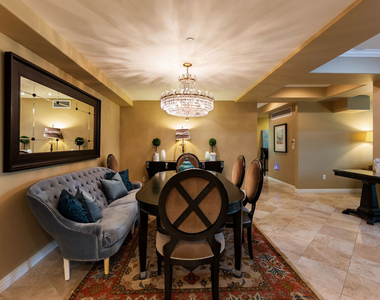 10795 Wilshire Boulevard - Photo Thumbnail 13