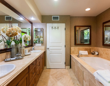 10795 Wilshire Boulevard - Photo Thumbnail 24