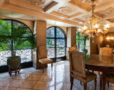 10795 Wilshire Boulevard - Photo Thumbnail 41