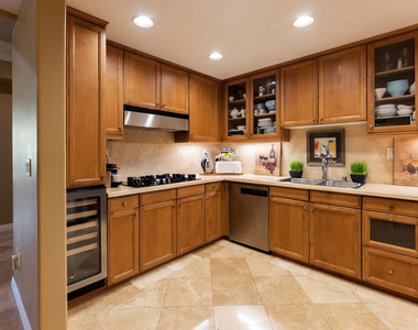 10795 Wilshire Boulevard - Photo Thumbnail 16