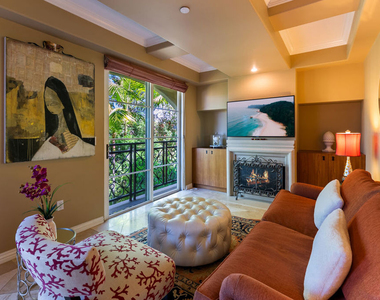 10795 Wilshire Boulevard - Photo Thumbnail 9