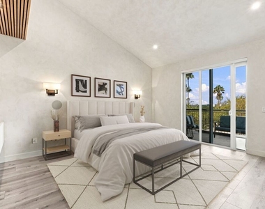 8121 Norton Avenue - Photo Thumbnail 16