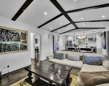1203 Park Way - Photo Thumbnail 3