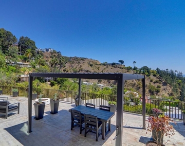 8528 Hillside Avenue - Photo Thumbnail 34