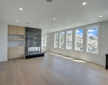 8528 Hillside Avenue - Photo Thumbnail 28