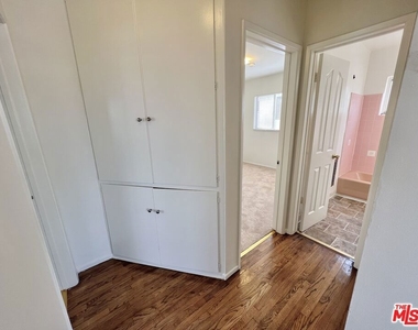 10303 Palms Boulevard - Photo Thumbnail 16