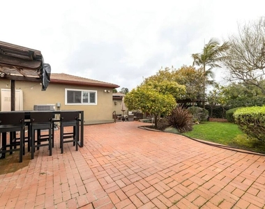 3014 Urban Avenue - Photo Thumbnail 32