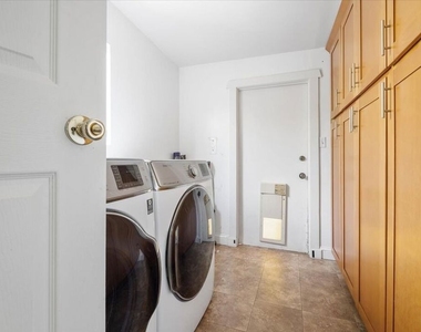 3014 Urban Avenue - Photo Thumbnail 12