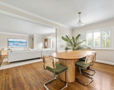 3014 Urban Avenue - Photo Thumbnail 6