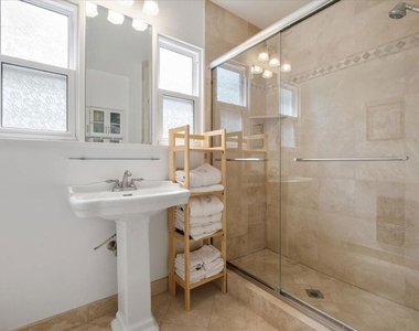 3014 Urban Avenue - Photo Thumbnail 20