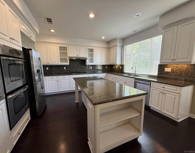 2750 Dove Tail Dr - Photo Thumbnail 33