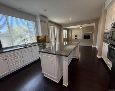 2750 Dove Tail Dr - Photo Thumbnail 41