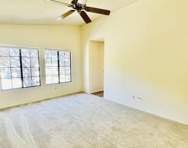 3488 Voyager Circle - Photo Thumbnail 13