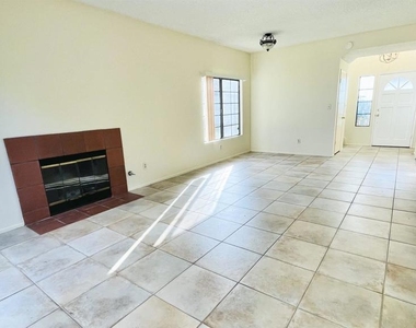 3488 Voyager Circle - Photo Thumbnail 6