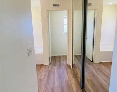 3488 Voyager Circle - Photo Thumbnail 15