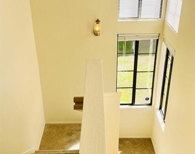 3488 Voyager Circle - Photo Thumbnail 12