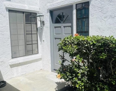 3488 Voyager Circle - Photo Thumbnail 4