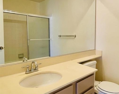 3488 Voyager Circle - Photo Thumbnail 20