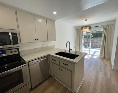 9595 Easter Way - Photo Thumbnail 14
