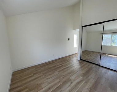 9595 Easter Way - Photo Thumbnail 39