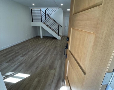 9595 Easter Way - Photo Thumbnail 4