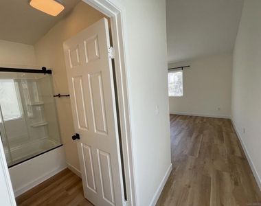 9595 Easter Way - Photo Thumbnail 34