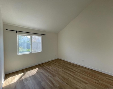 9595 Easter Way - Photo Thumbnail 38