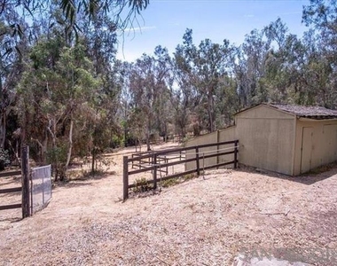 4905 El Arco Iris - Photo Thumbnail 20