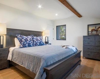 4905 El Arco Iris - Photo Thumbnail 12