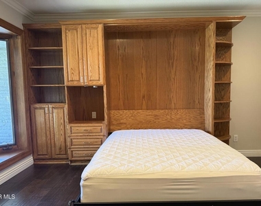 1275 Willsbrook Court - Photo Thumbnail 21