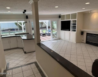1275 Willsbrook Court - Photo Thumbnail 4