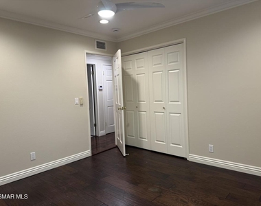 1275 Willsbrook Court - Photo Thumbnail 38