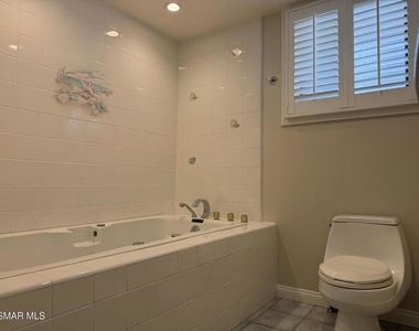 1275 Willsbrook Court - Photo Thumbnail 35
