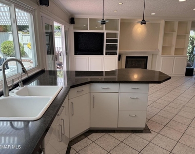 1275 Willsbrook Court - Photo Thumbnail 10