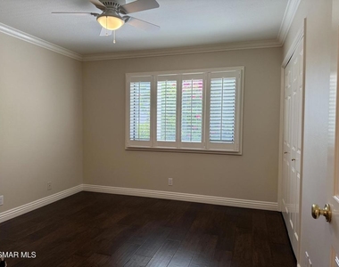 1275 Willsbrook Court - Photo Thumbnail 32