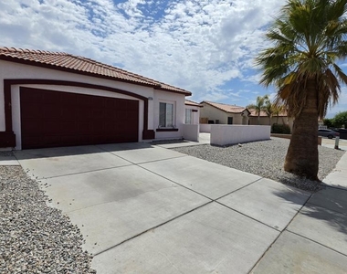 31240 Via Ventana - Photo Thumbnail 2