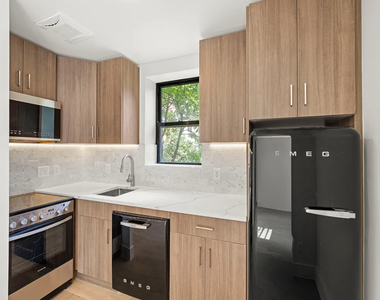 236 West 15th Street - Photo Thumbnail 1