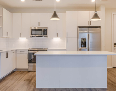 3 Westchester Park Drive - Photo Thumbnail 114