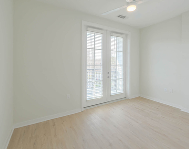 3 Westchester Park Drive - Photo Thumbnail 120