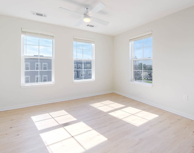 3 Westchester Park Drive - Photo Thumbnail 162