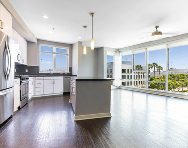 5900 Center Dr - Photo Thumbnail 8