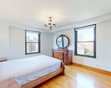 98th Street - Photo Thumbnail 9