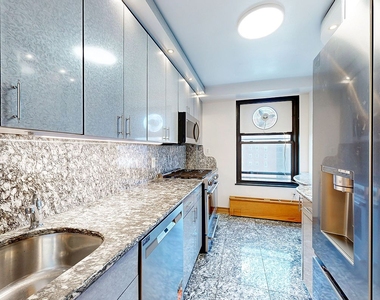 98th Street - Photo Thumbnail 13
