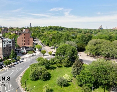 Ocean Parkway - Photo Thumbnail 9