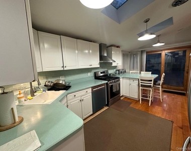 43 Tephanic Avenue - Photo Thumbnail 3