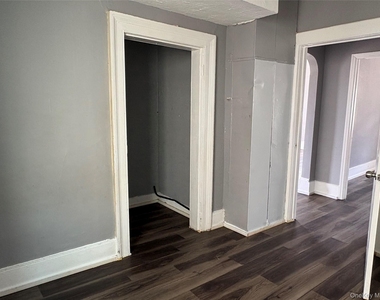 2 Park Place - Photo Thumbnail 2