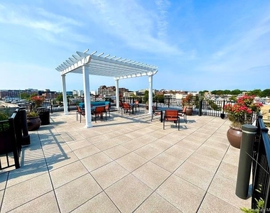 116 Searing Avenue - Photo Thumbnail 2